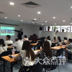 上海市出入境服務(wù)中心（移民港）一站式服務(wù)指南 地址、電話、營業(yè)時間與大眾點評評價解析